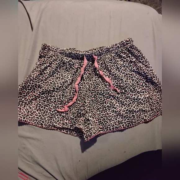 Cheetah Print Women's Shorts with Pink Accents - Picture 1 of 3